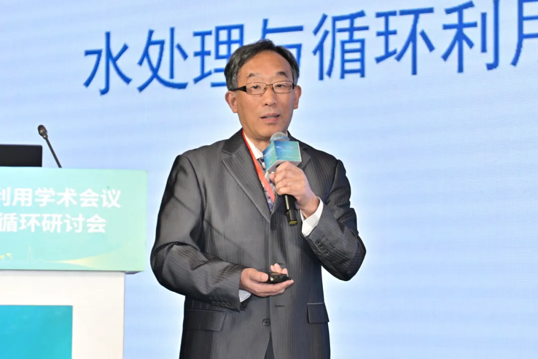 2025新澳门开门原料免费