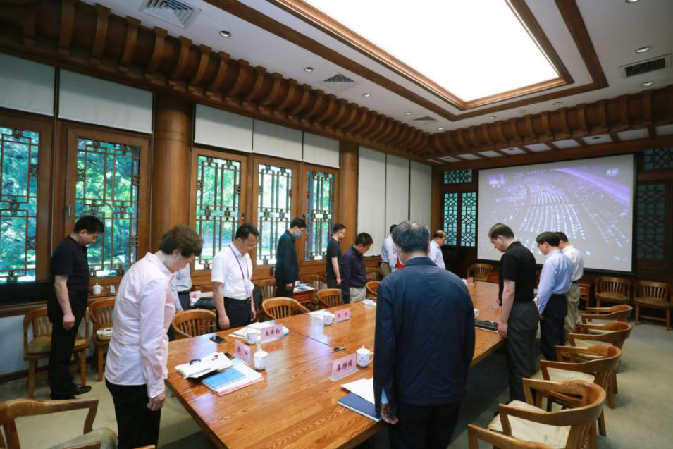2025新澳门开门原料免费