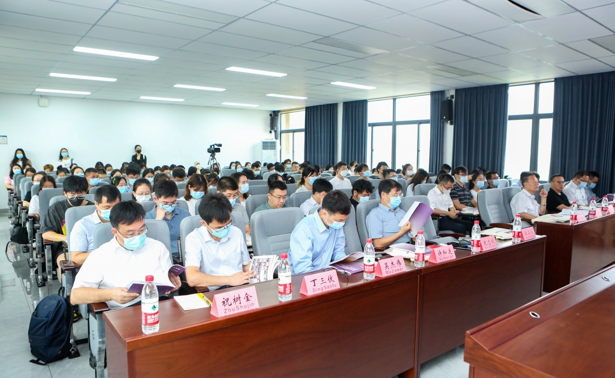 2025新澳门开门原料免费