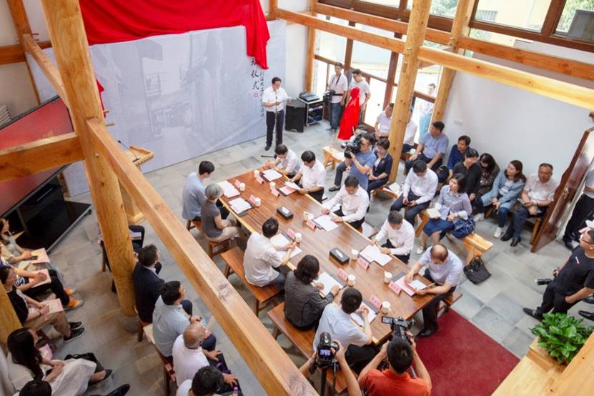 2025新澳门开门原料免费