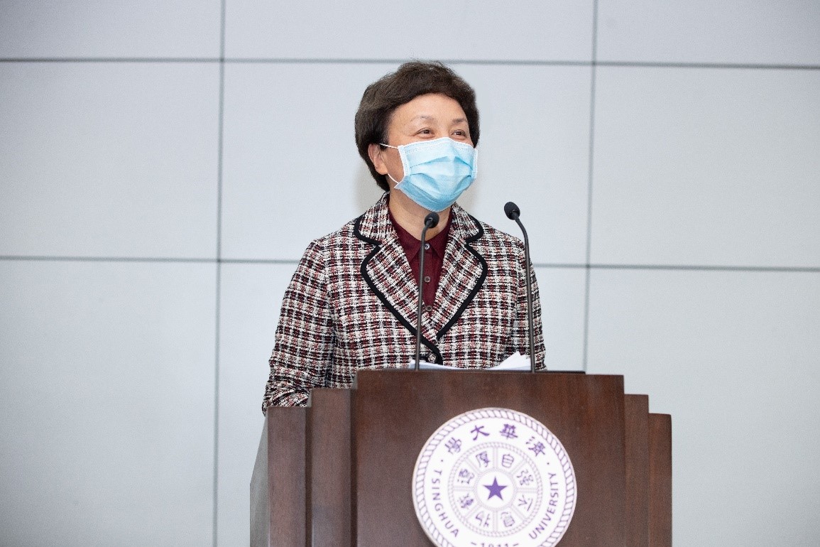 2025新澳门开门原料免费