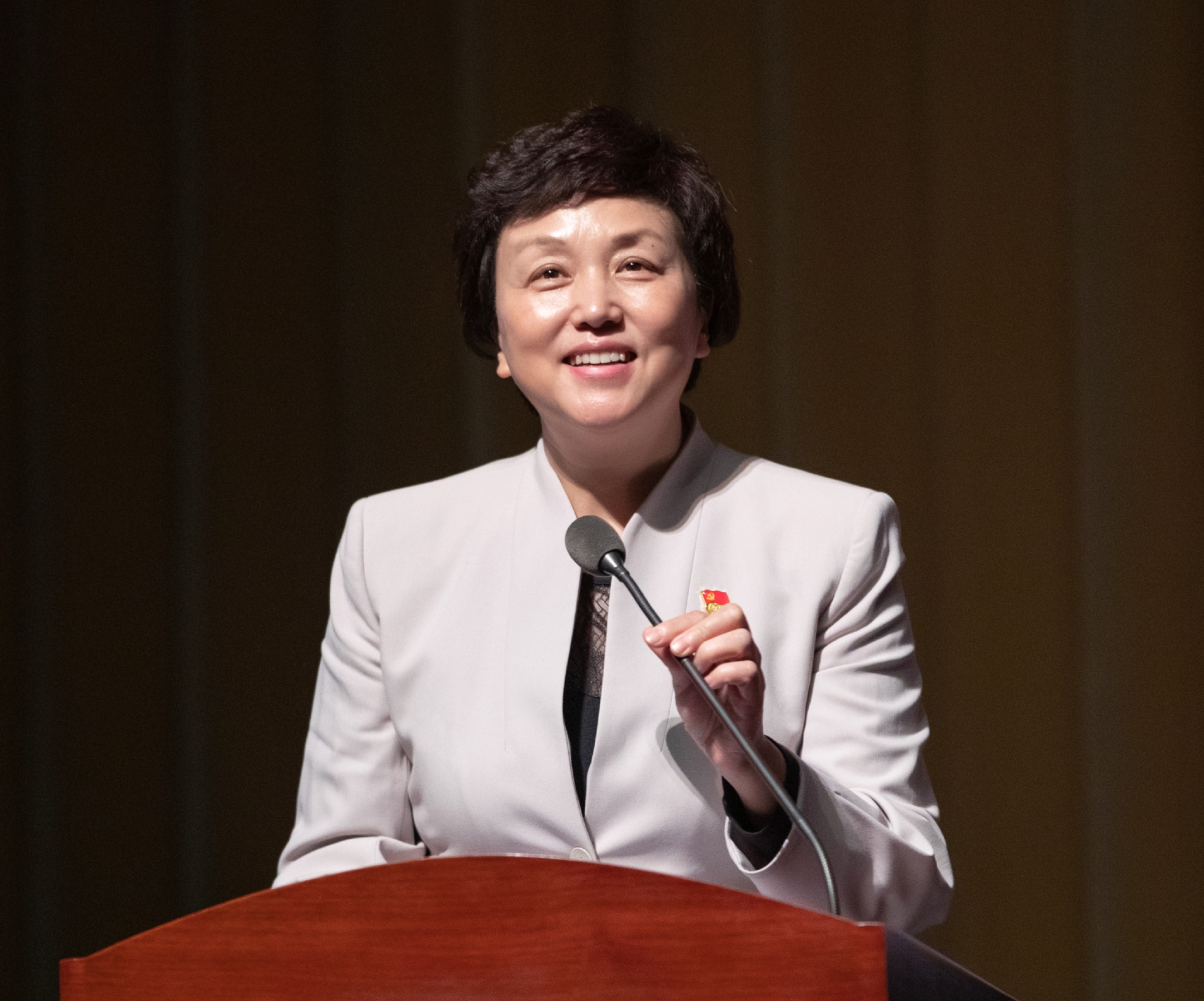 2025新澳门开门原料免费