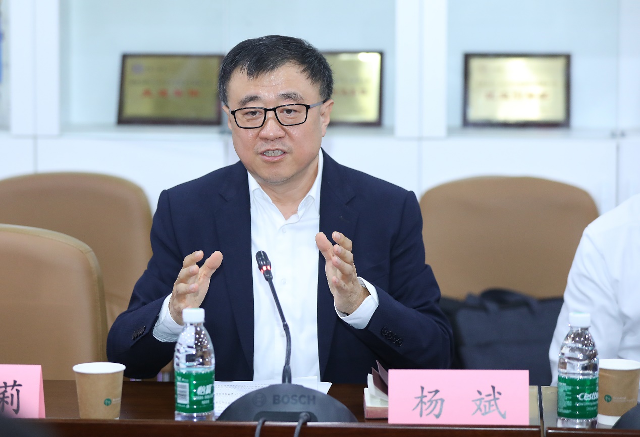 2025新澳门开门原料免费