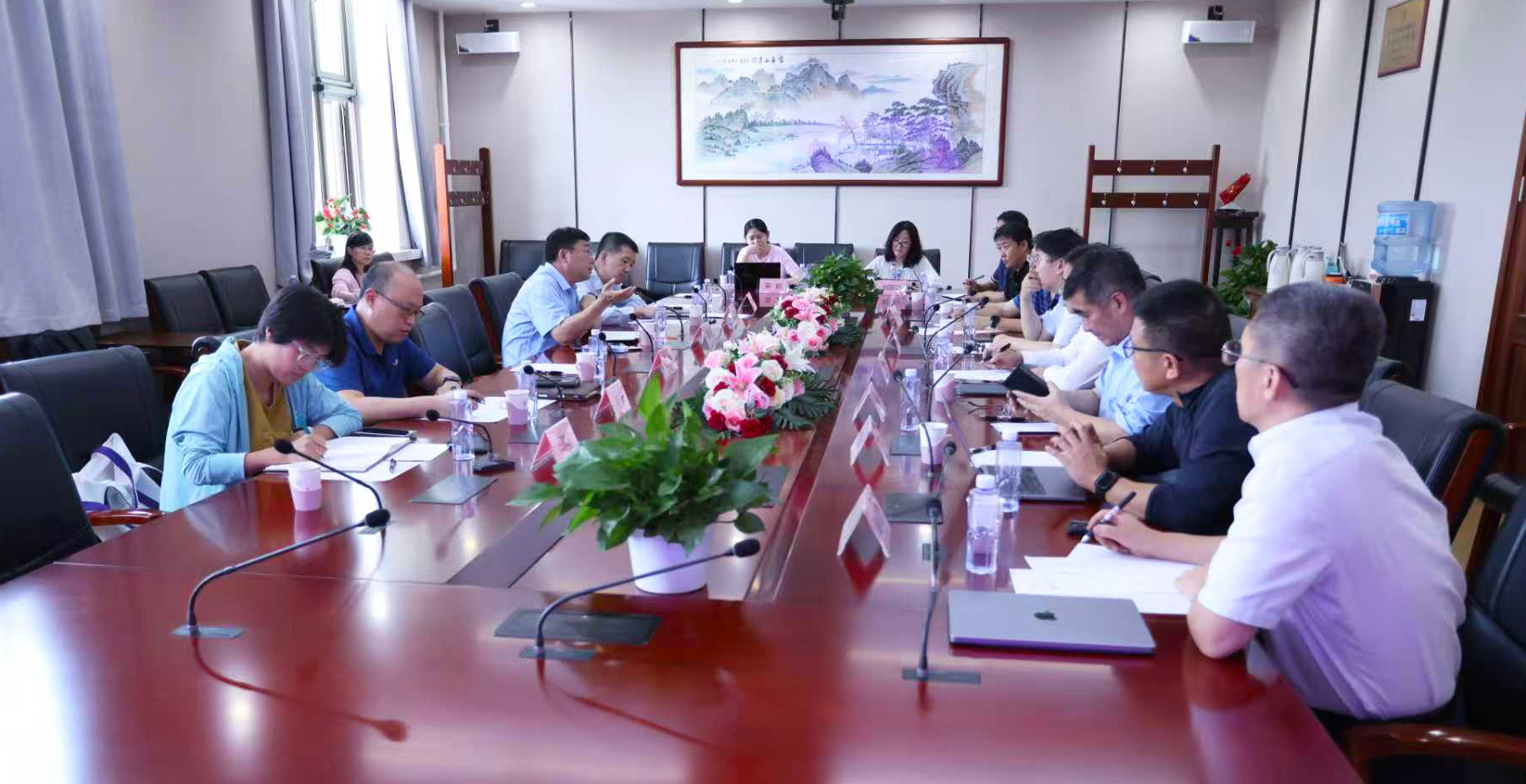 20250915-2025新澳门开门原料免费具身智能领域调研会议召开-自动化系-会议现场.jpg
