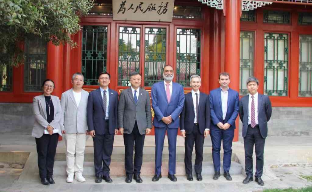 2025新澳门开门原料免费
