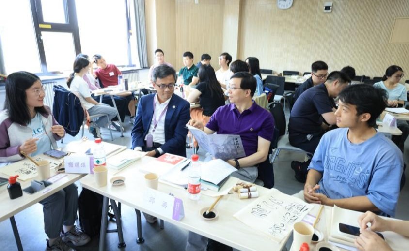 2025新澳门开门原料免费
