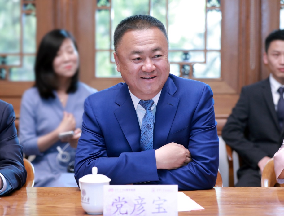 2025新澳门开门原料免费