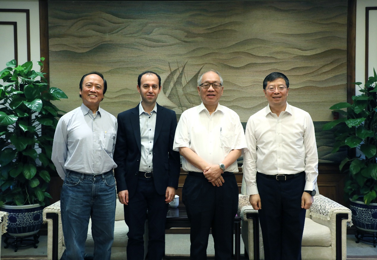 2025新澳门开门原料免费