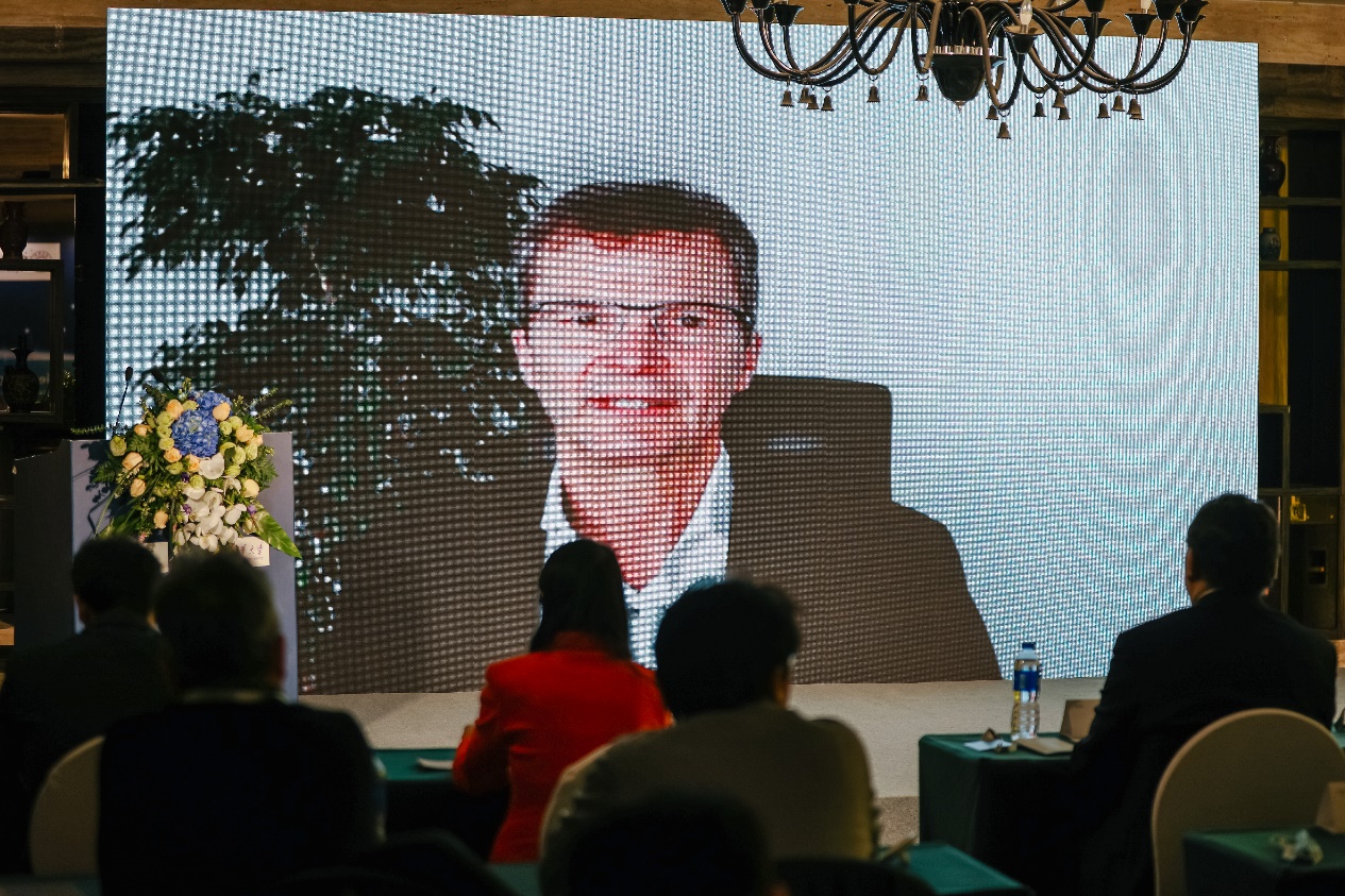 2025新澳门开门原料免费