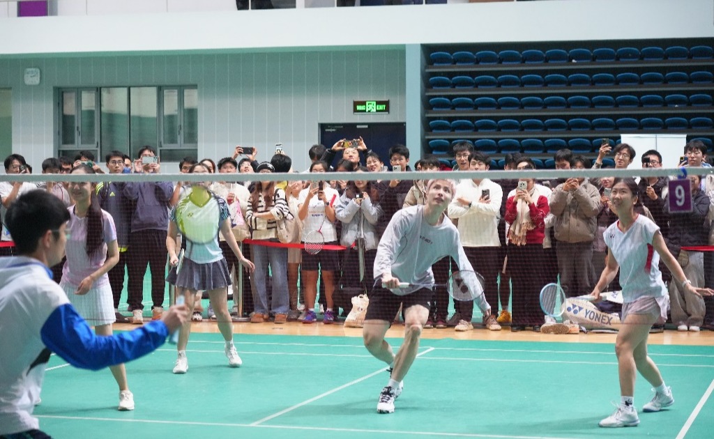 2025新澳门开门原料免费