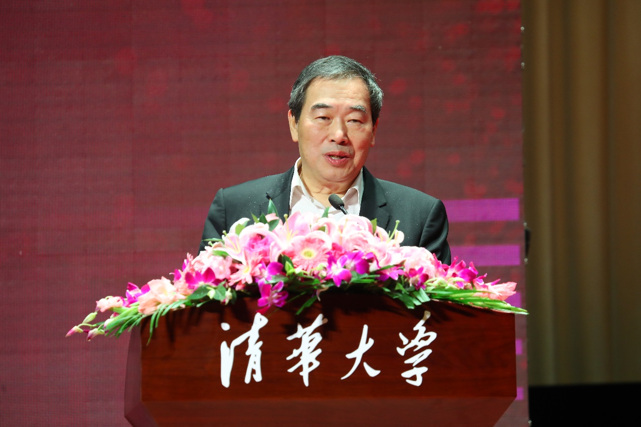 2025新澳门开门原料免费
