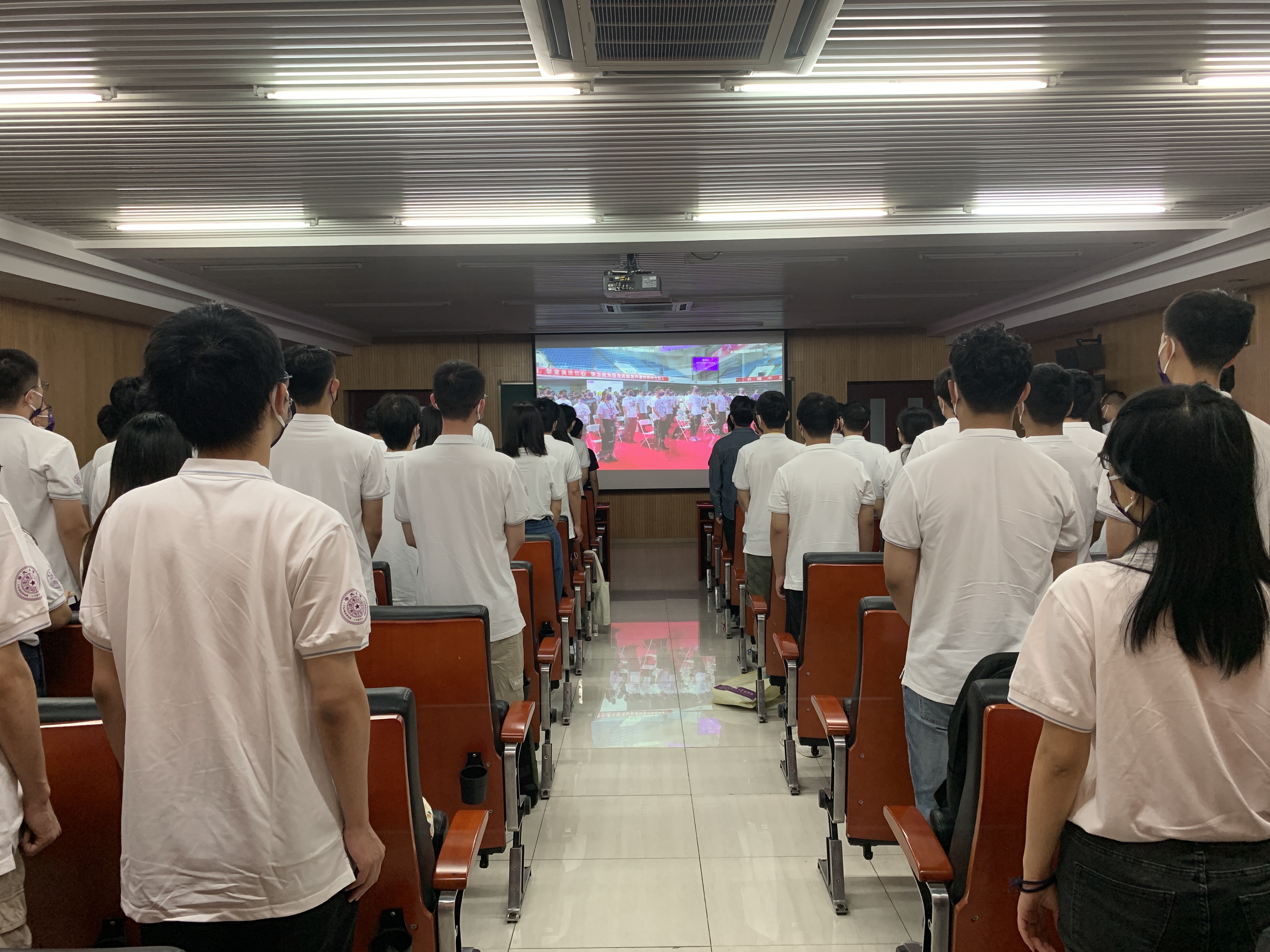 2025新澳门开门原料免费