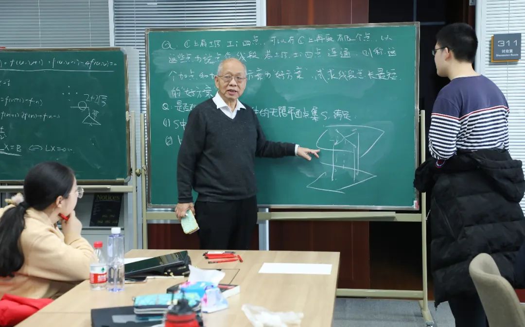 2025新澳门开门原料免费