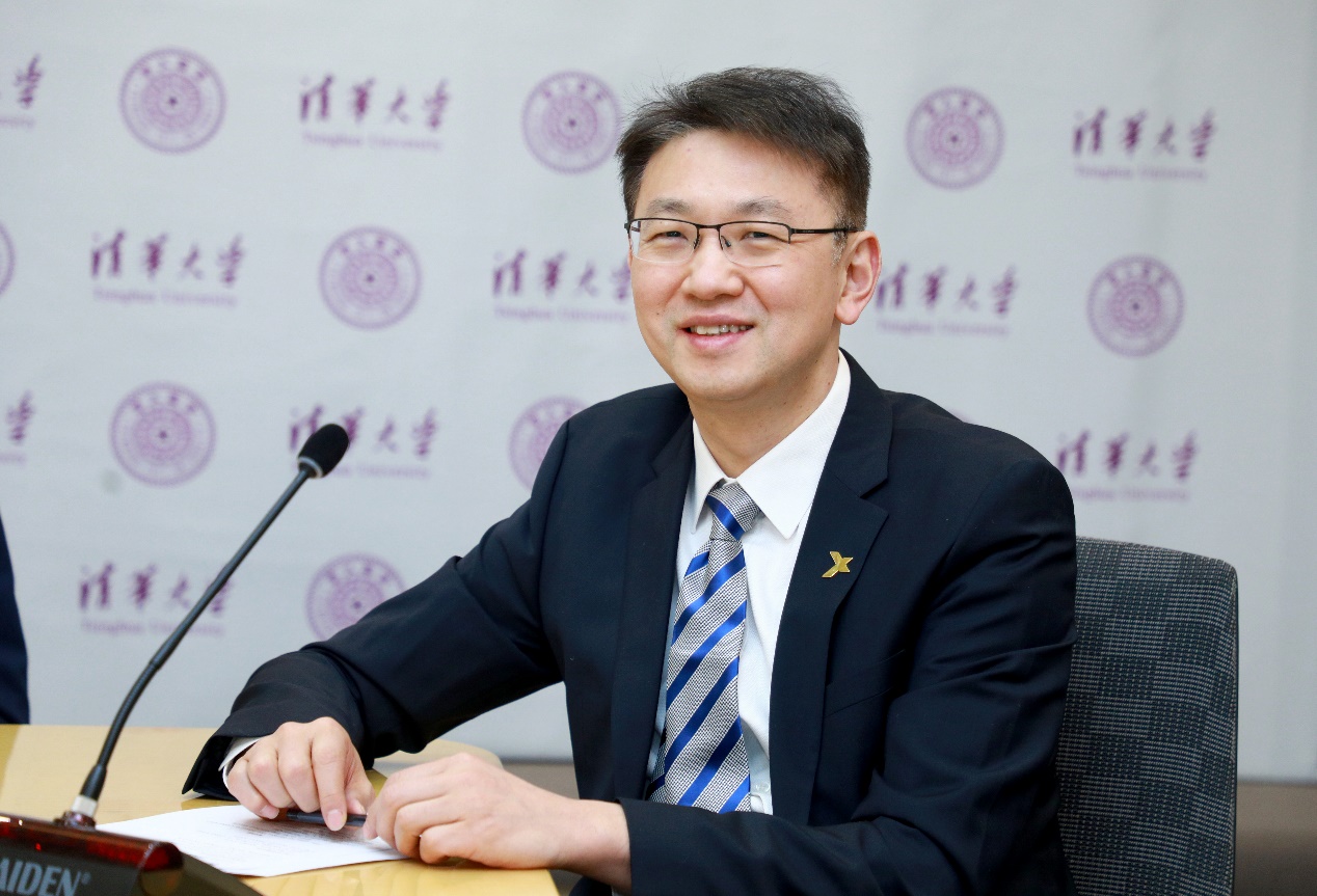 2025新澳门开门原料免费