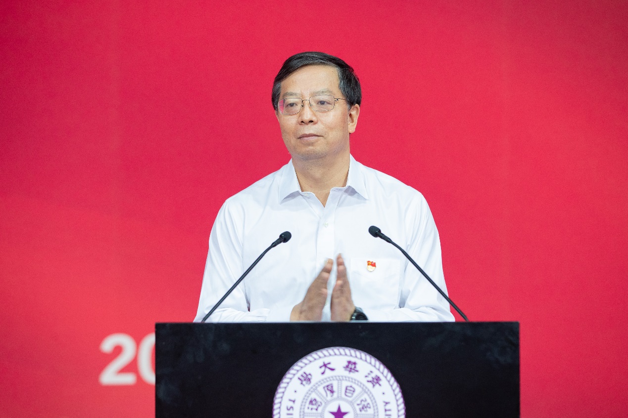 2025新澳门开门原料免费