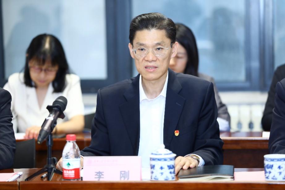 2025新澳门开门原料免费