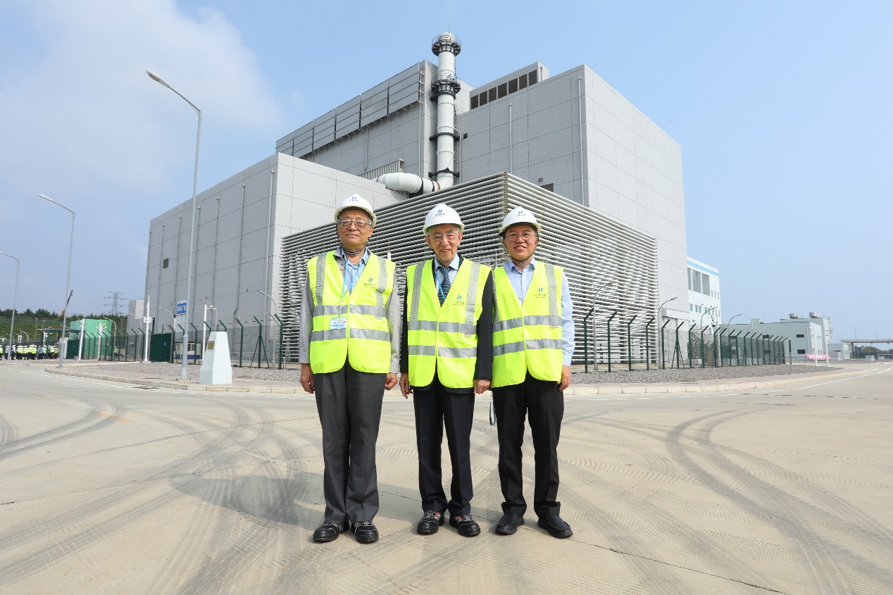 2025新澳门开门原料免费