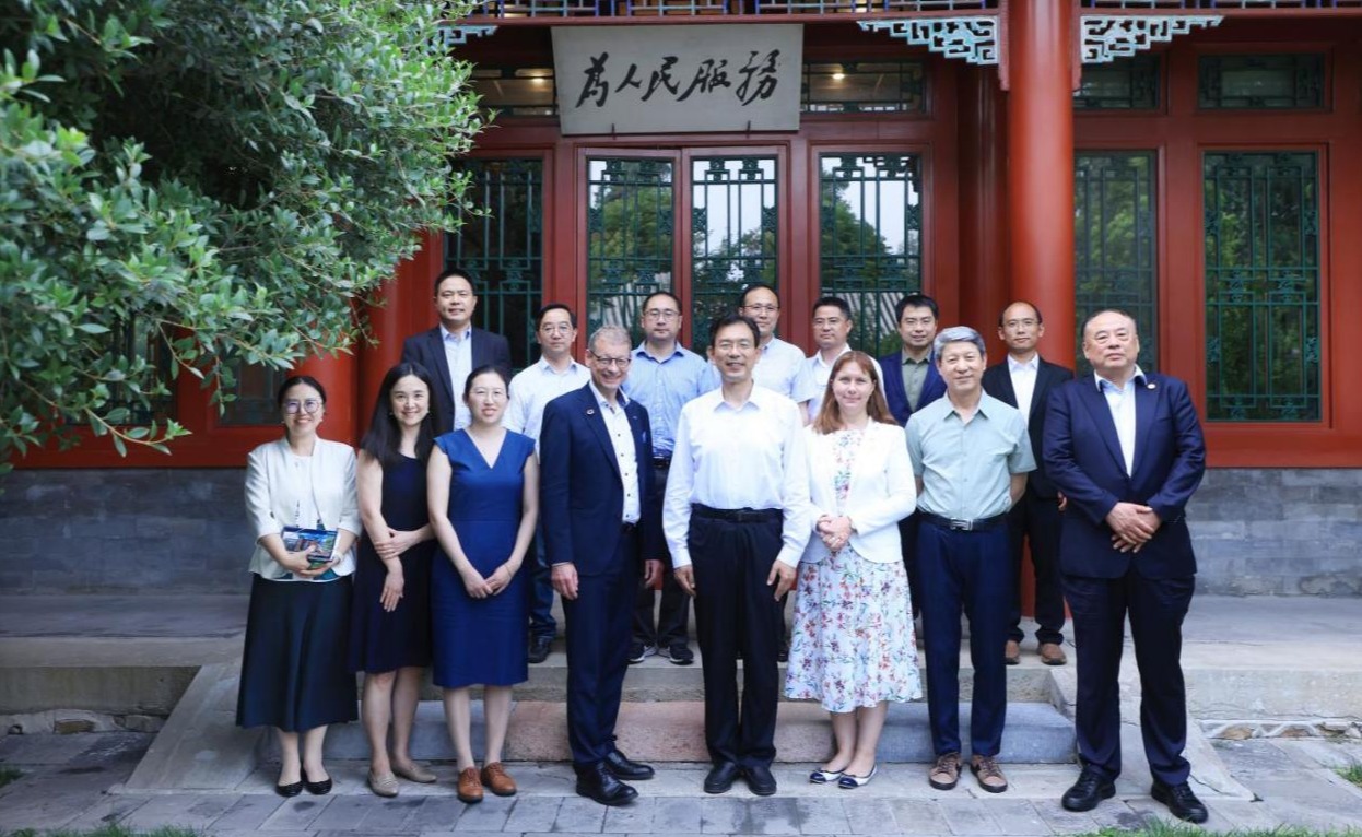 2025新澳门开门原料免费