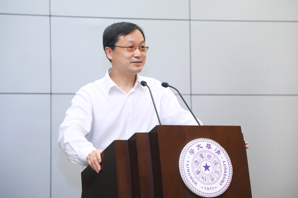 2025新澳门开门原料免费
