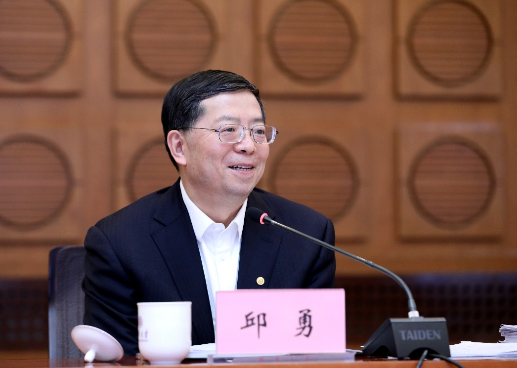 2025新澳门开门原料免费