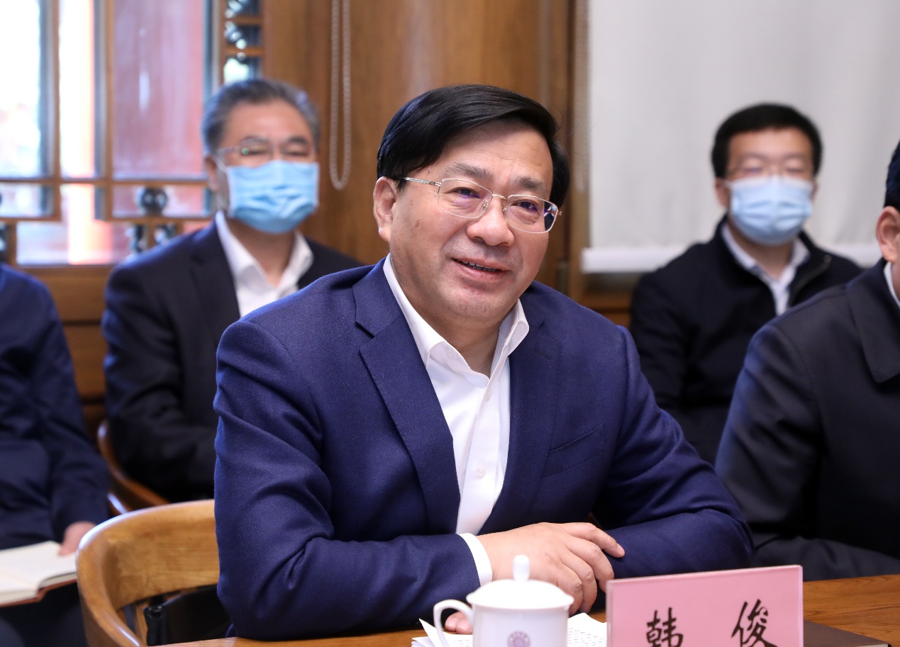 2025新澳门开门原料免费