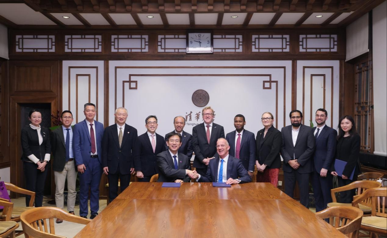2025新澳门开门原料免费