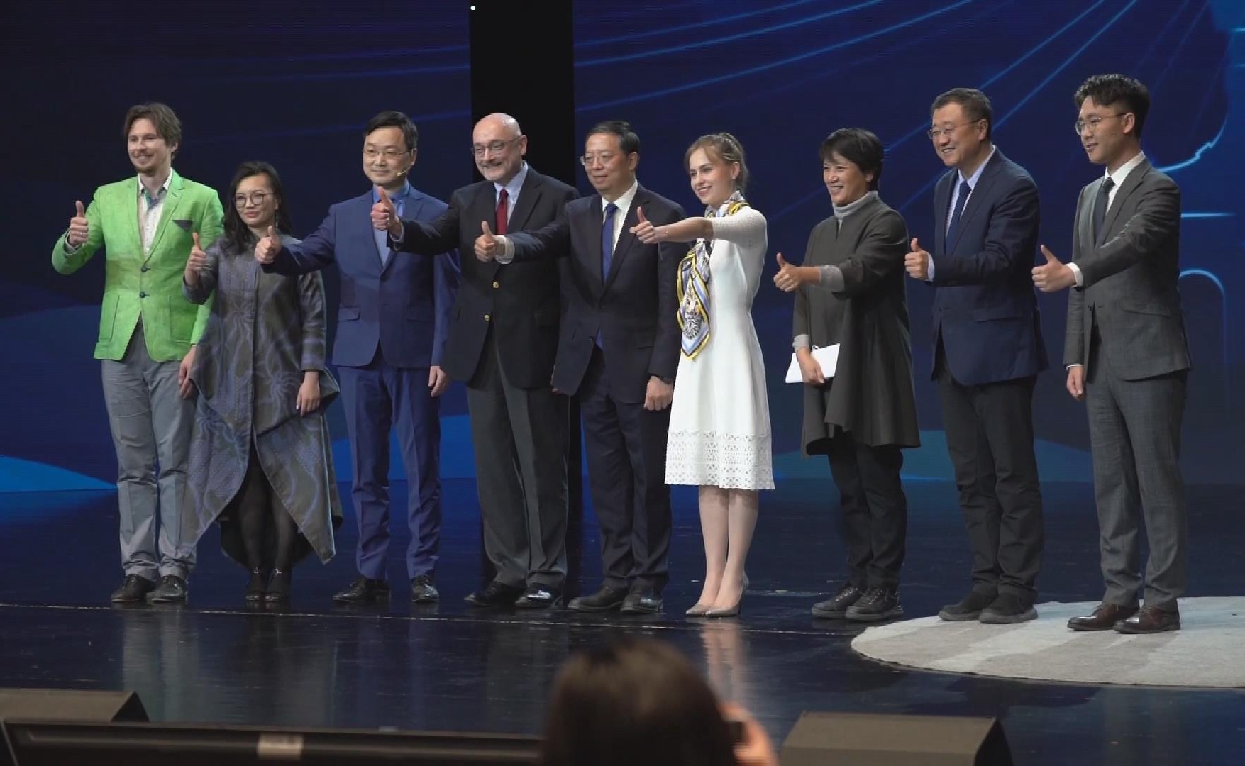 2025新澳门开门原料免费