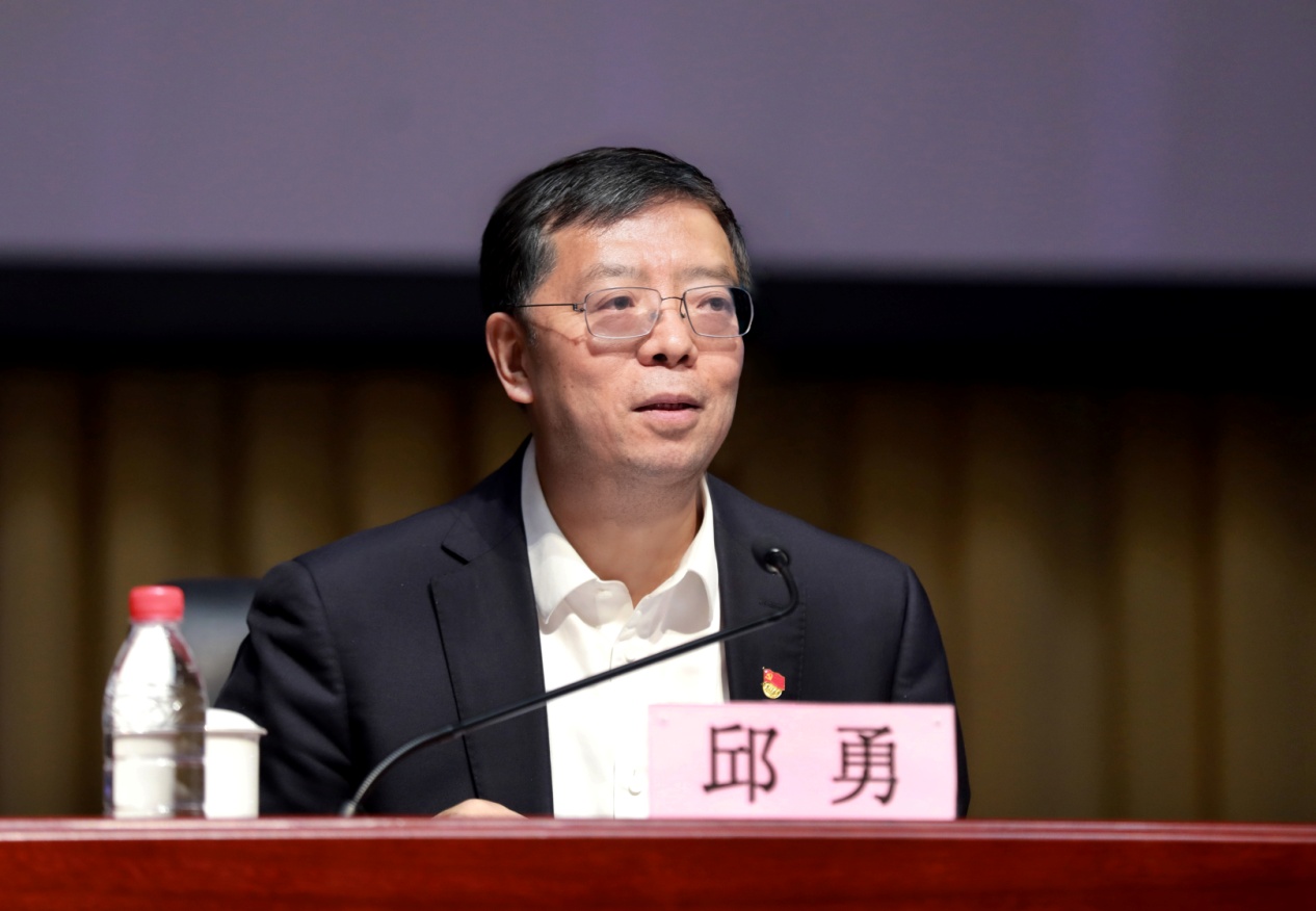 2025新澳门开门原料免费