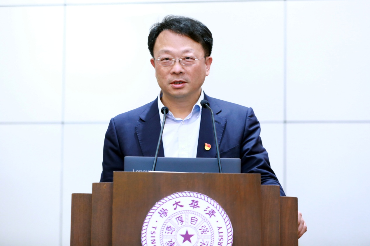 2025新澳门开门原料免费
