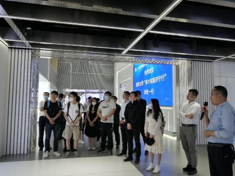 2025新澳门开门原料免费