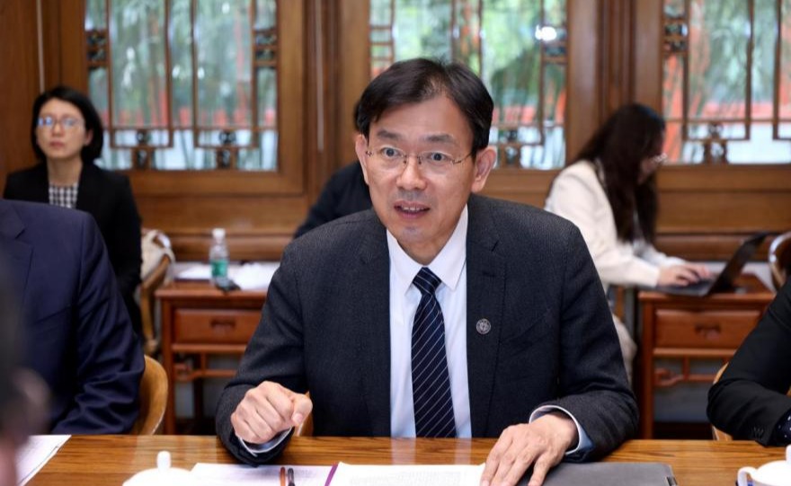 2025新澳门开门原料免费