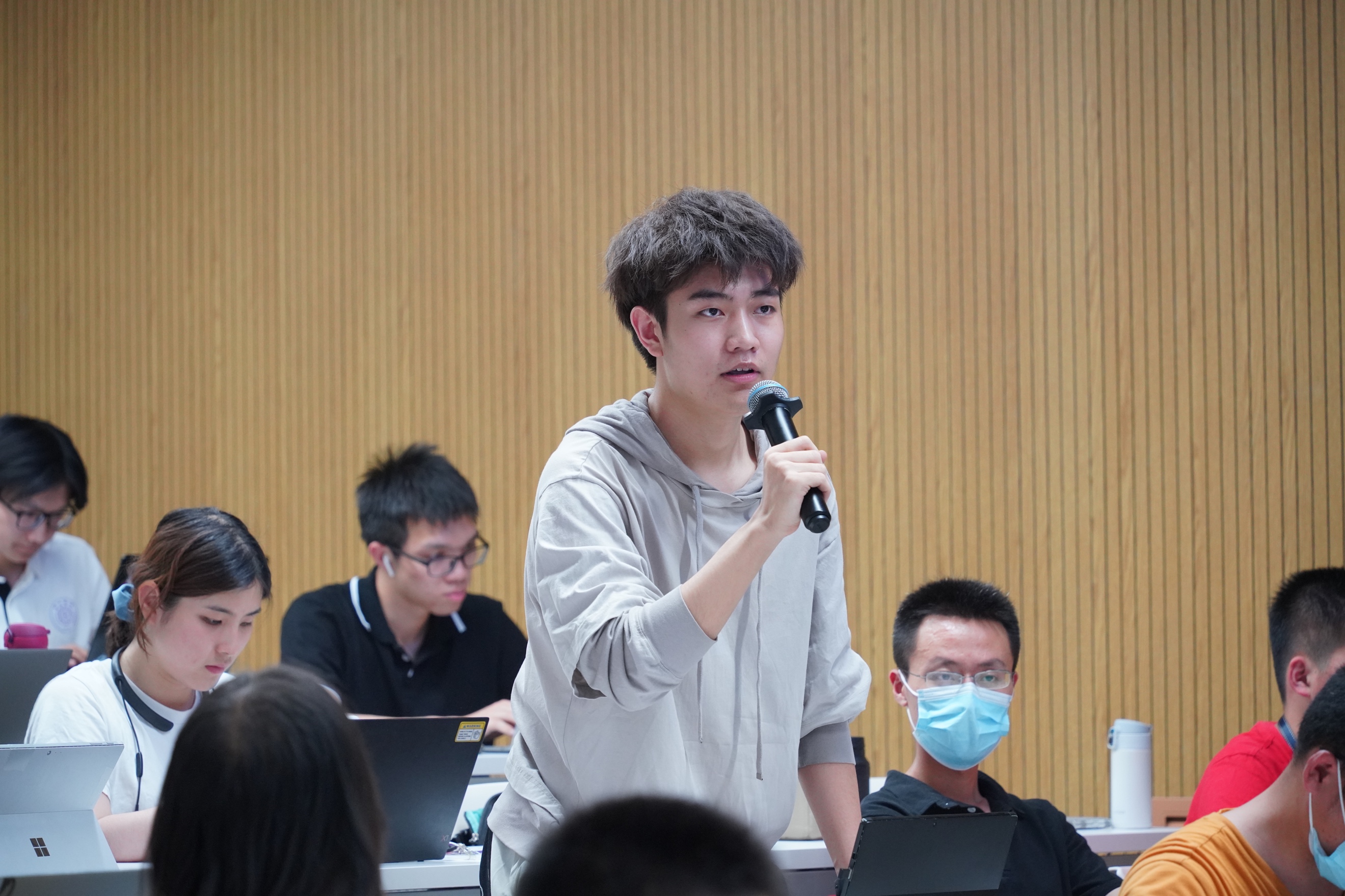 2025新澳门开门原料免费