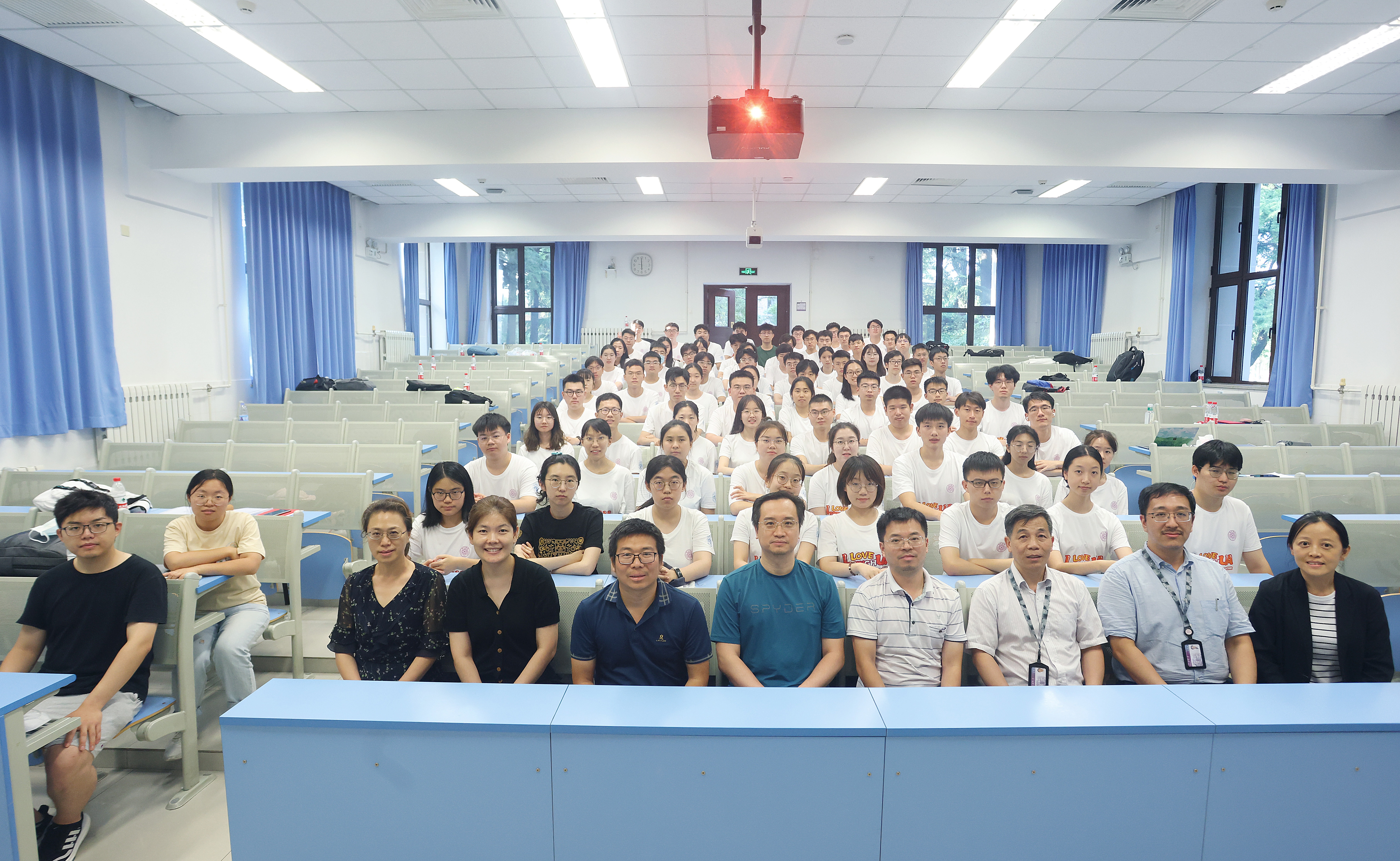 2025新澳门开门原料免费