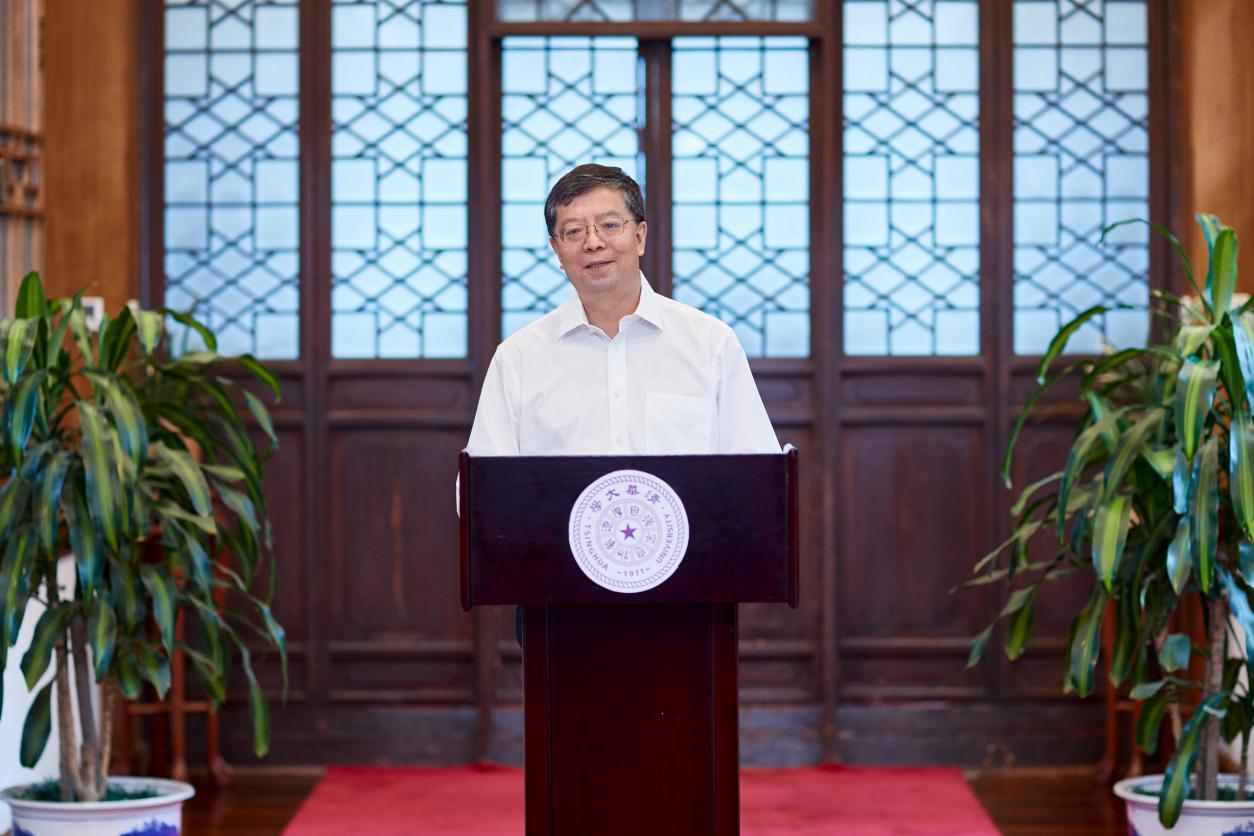 2025新澳门开门原料免费