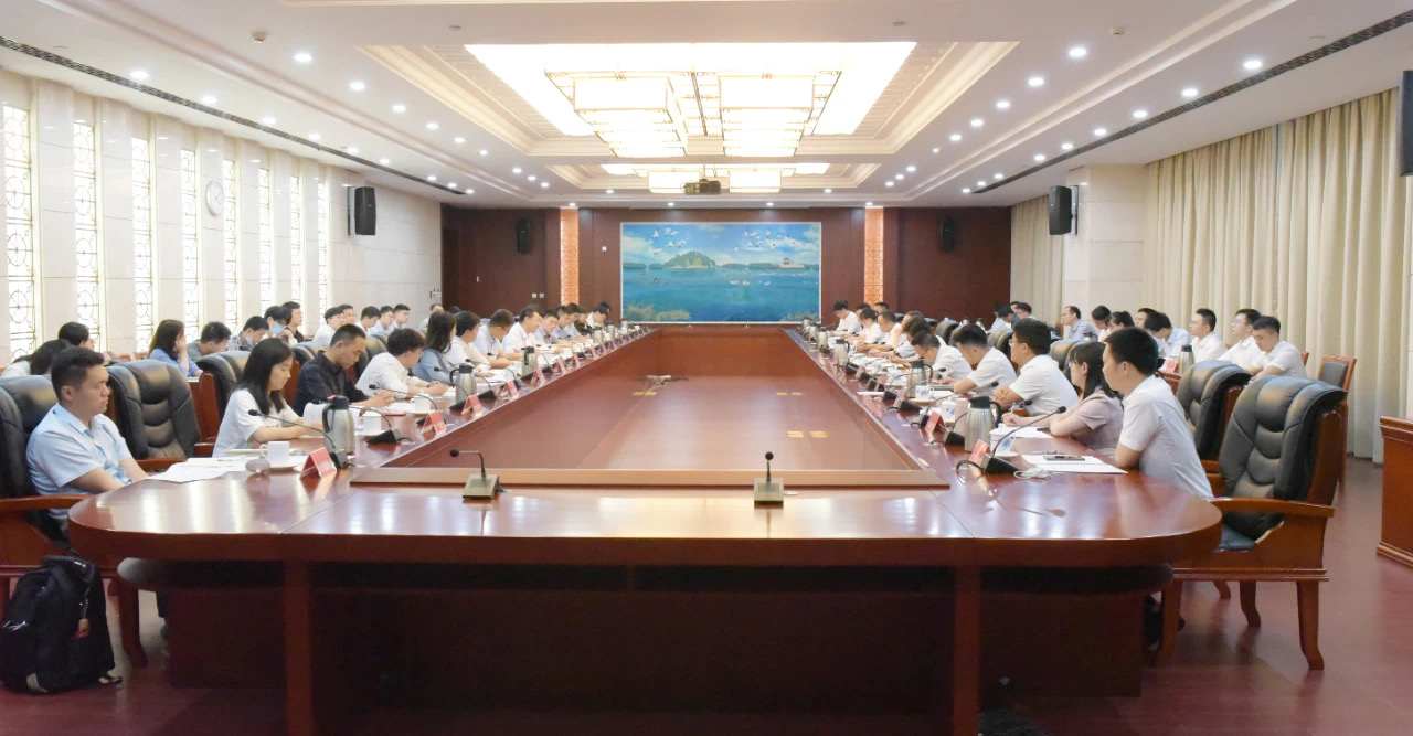 2025新澳门开门原料免费