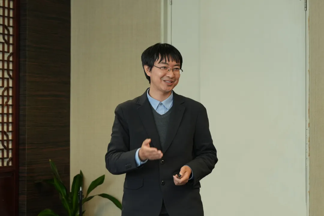 2025新澳门开门原料免费