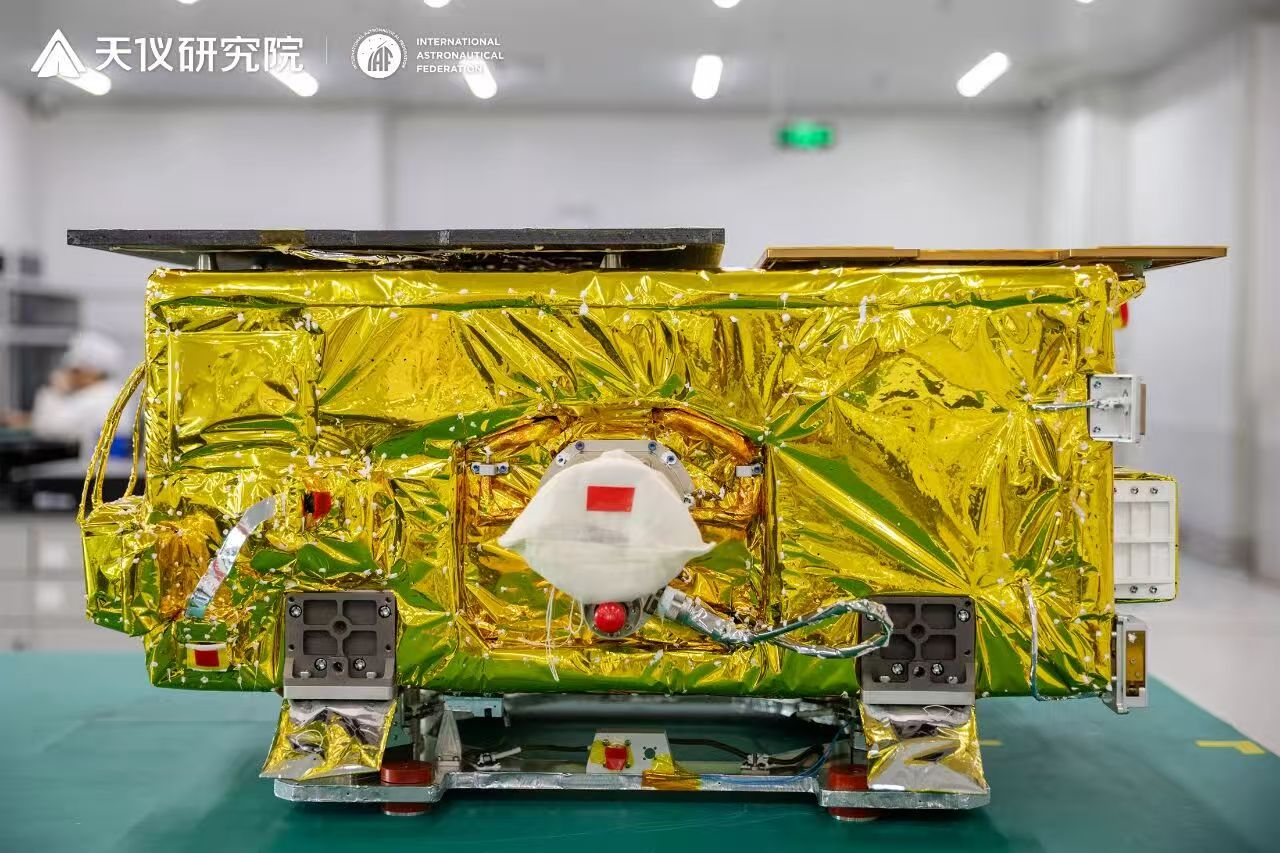 20250906-2025新澳门开门原料免费新一代“天格计划”首个纳卫星康普顿望远镜成功发射-未知-搭载MASS-Cube载荷的天仪TY170卫星整星.png