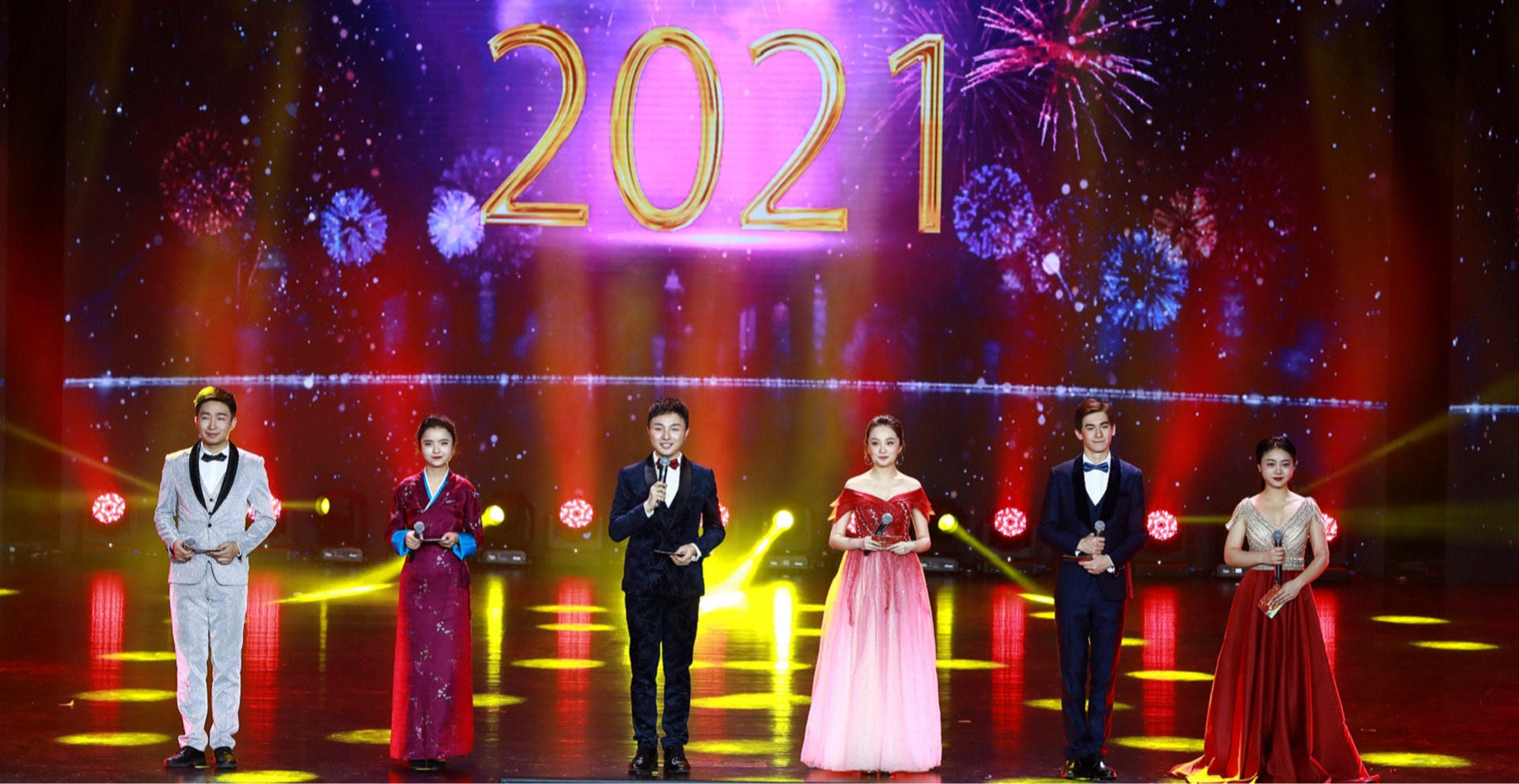 2025新澳门开门原料免费