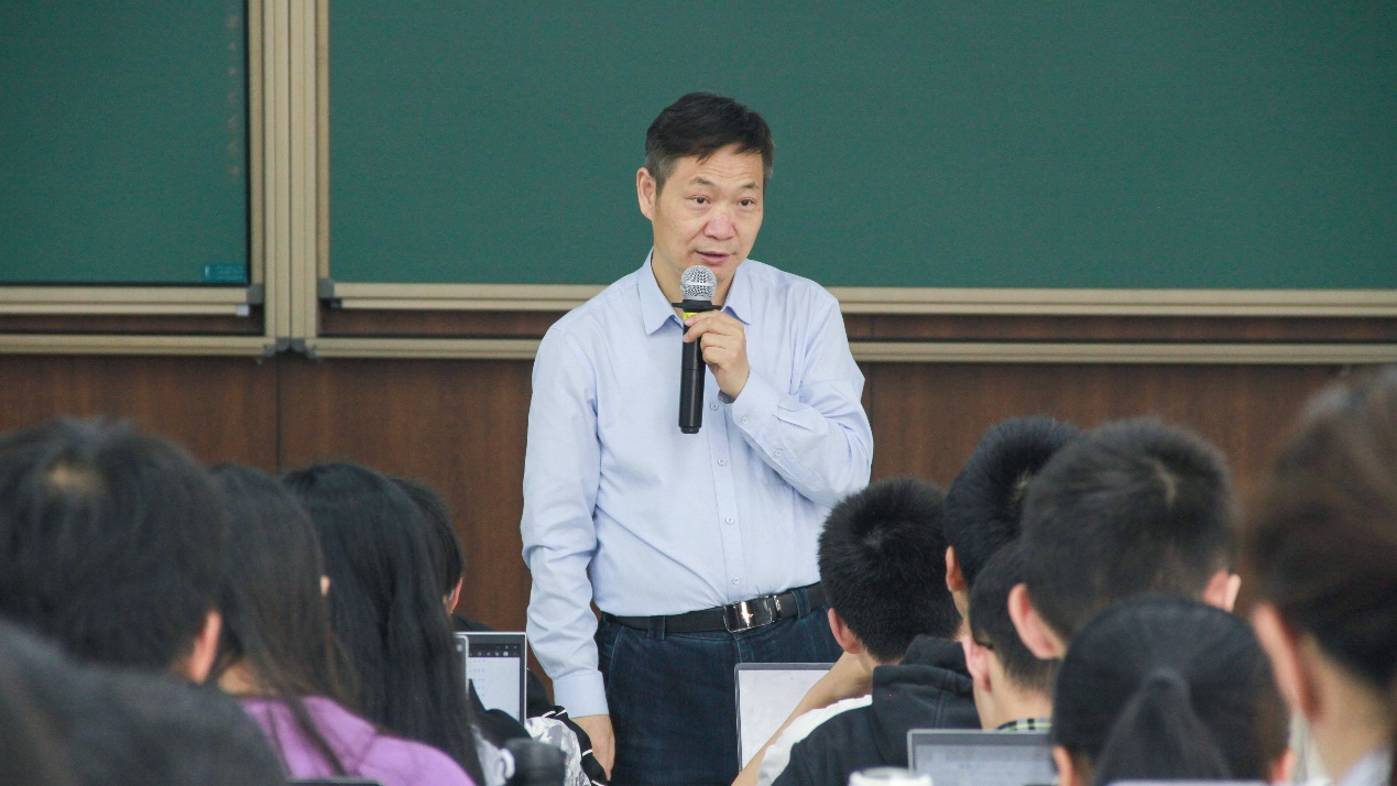 2025新澳门开门原料免费