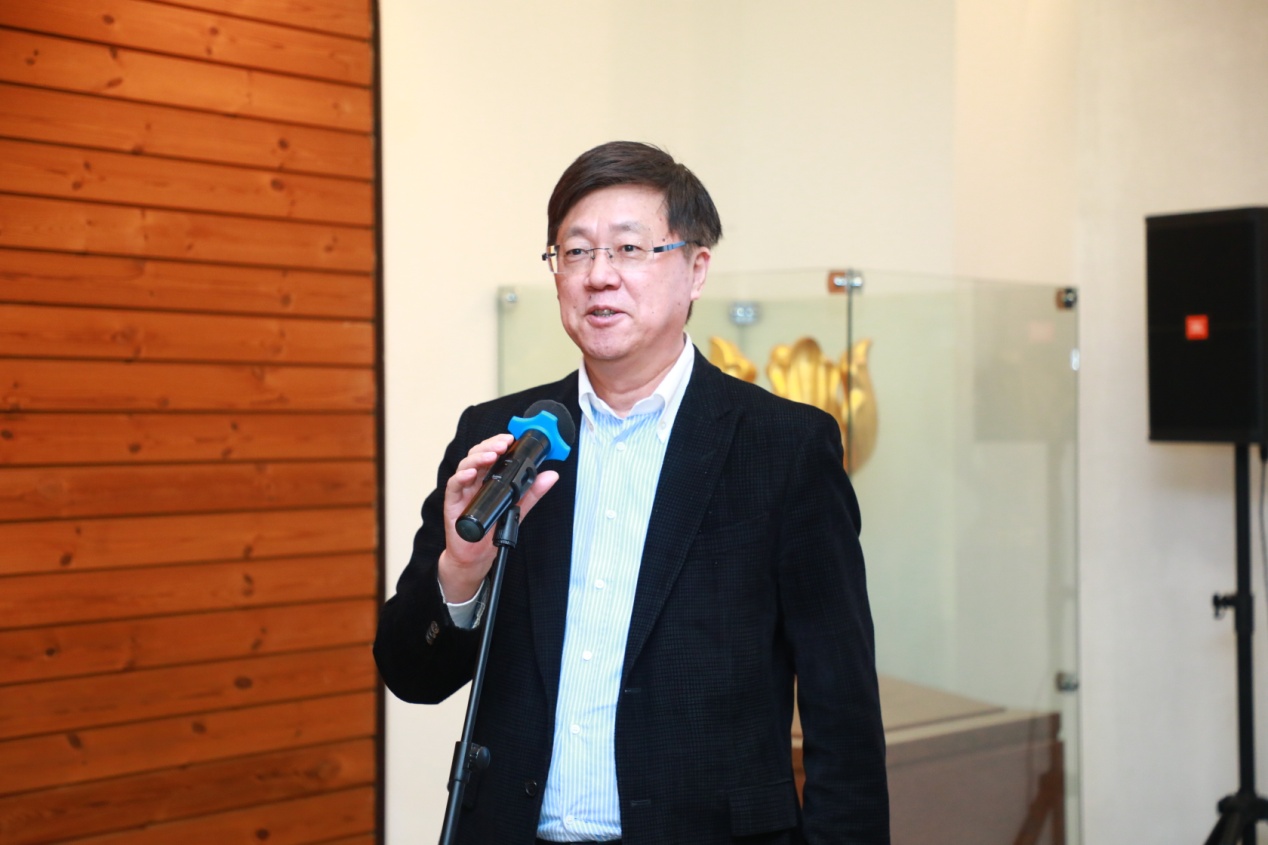 2025新澳门开门原料免费