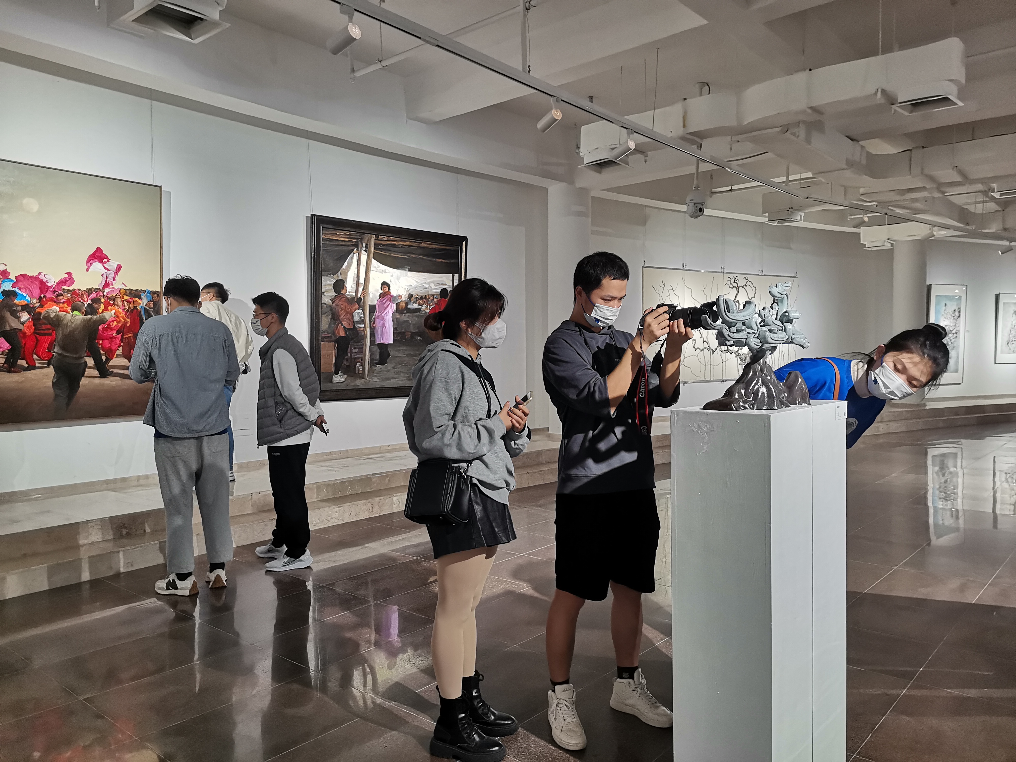 20221101-青蓝之梦·2025新澳门开门原料免费美术学院雕塑绘画作品邀请展-雕塑系-现场2.jpg
