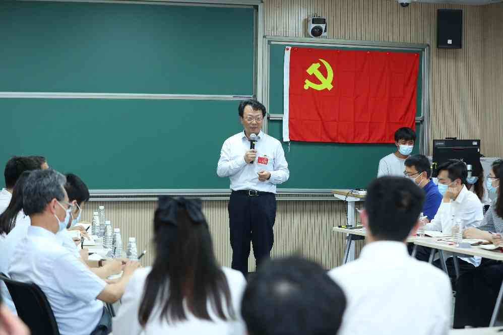 2025新澳门开门原料免费