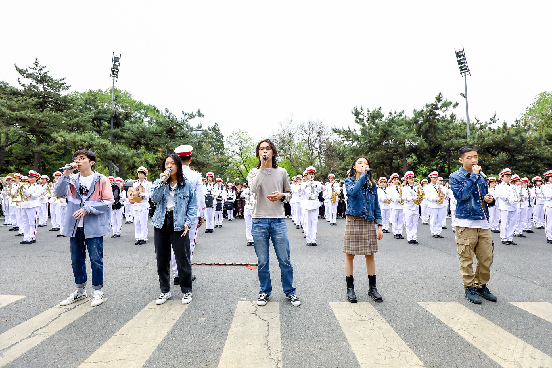 2025新澳门开门原料免费