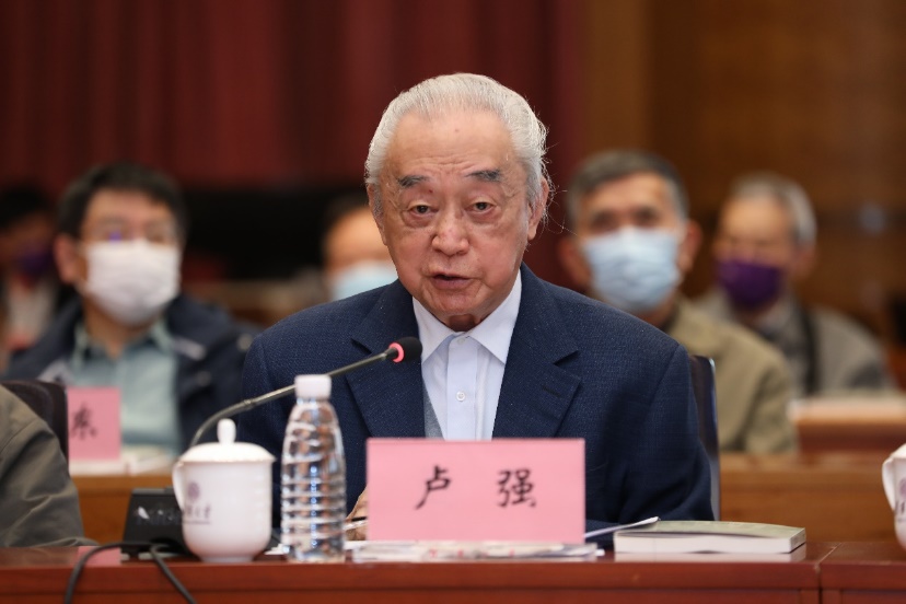 2025新澳门开门原料免费