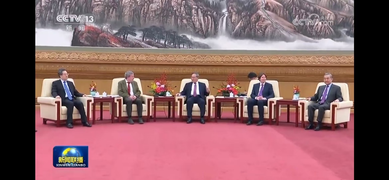 2025新澳门开门原料免费