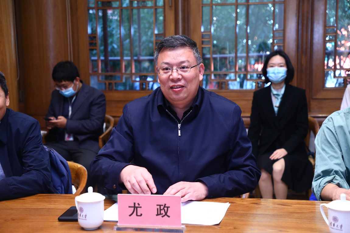 2025新澳门开门原料免费