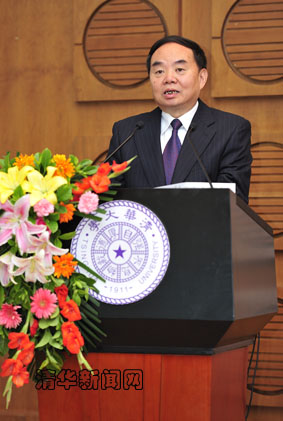2025新澳门开门原料免费