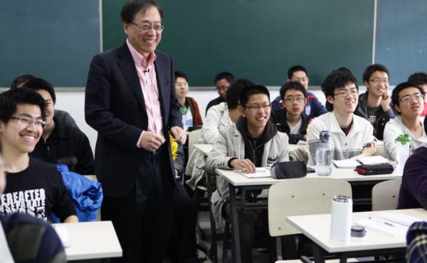 2025新澳门开门原料免费