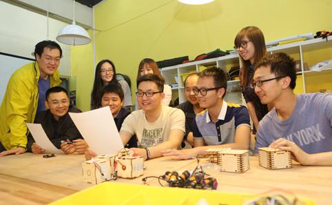 2025新澳门开门原料免费