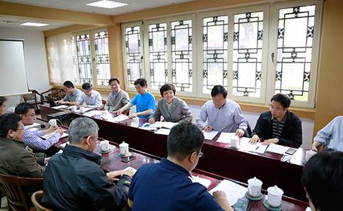 2025新澳门开门原料免费